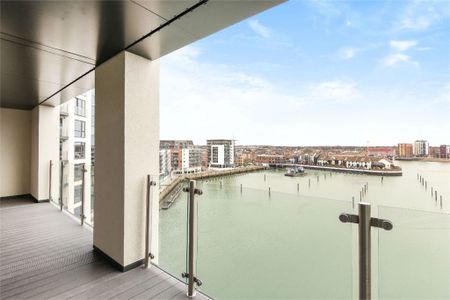 2 Bedroom Flat / Apartment - Maritime Walk - Photo 2