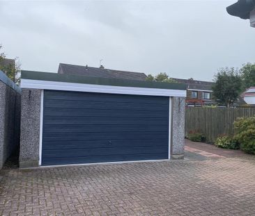 2 bedroom semi-detached bungalow to rent - Photo 2