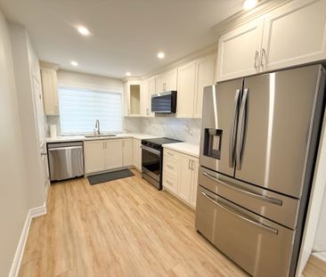 For Lease - 82 Norden Crescent Unit# Main, Toronto, Ontario - Photo 2