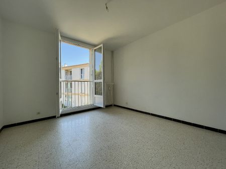 Appartement T4 avec balcon et loggia - Photo 3