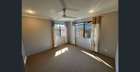 NEAT & TIDY UNIT IN PRIME LOCATION - Photo 5