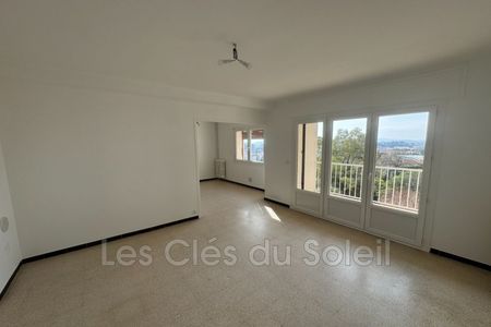 Appartement 4 Pièces 68 m² - Photo 2