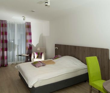 Apartment in Schmied-Kochel-Straße, München - Photo 4