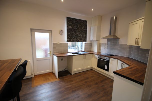 Chapel Hill, Longridge - Photo 1