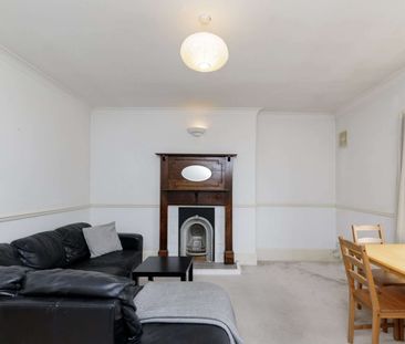 Attractive period conversion property with charm and character loca... - Photo 6