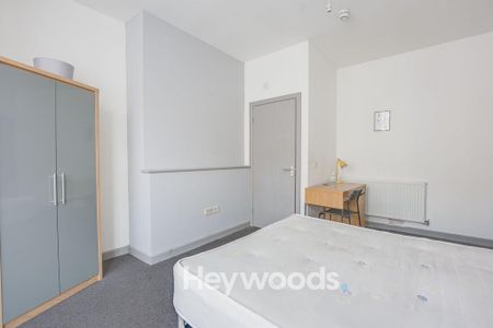 1 bedroom house of multiple occupation to rent - Photo 2