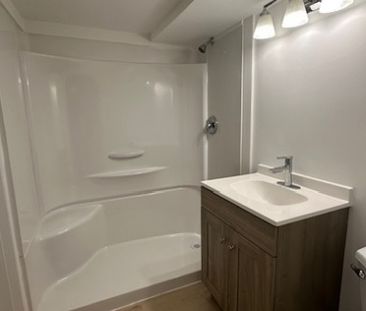61 McDonald, Lower Barrie | $1600 per month | Utilities Included - Photo 6