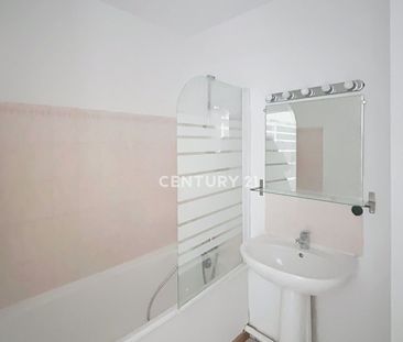 Location Appartement 2 pièces 48m² AUBAGNE 13400 - Photo 6