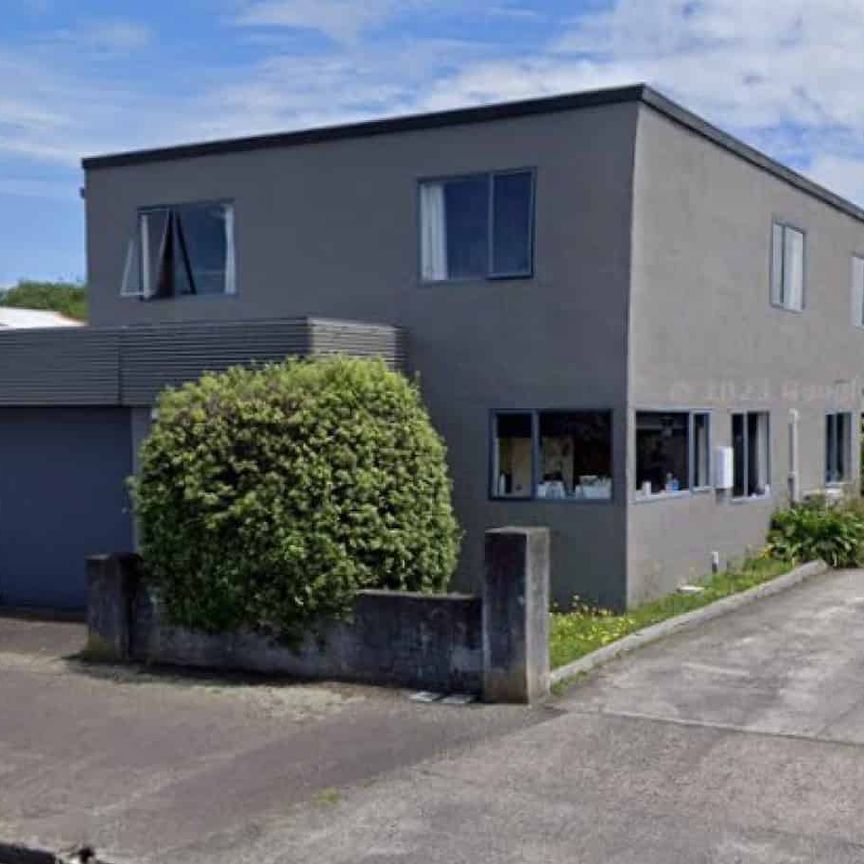 FIVE BEDROOMS, STUDENT RENTAL, HOKOWHITU - Photo 1