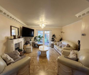 5 bedroom detached house to rent - Photo 1