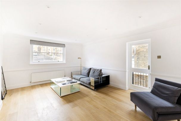 Queen's Gate Gardens, London, SW7 flat to rent - Photo 1