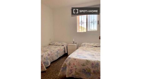 2 room luxury Apartment for rent in Santa Eulària des Riu, Balearic Islands - Photo 3