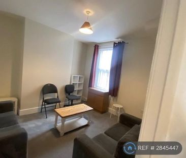 4 bedroom terraced house to rent - Photo 3