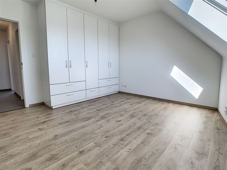 mooi dakapp met 2 slpks, incl parking - Ernest Ourystraat 30, 3320 HOEGAARDEN - Photo 2