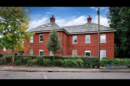 3 bedroom flat to rent - Photo 5