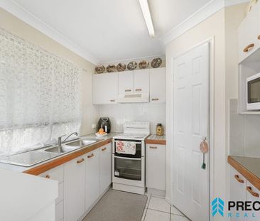 Comfortable Home in ideal location - Photo 5