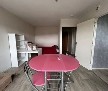 Location appartement 1 pièce - à Lisieux (14100) - Photo 4