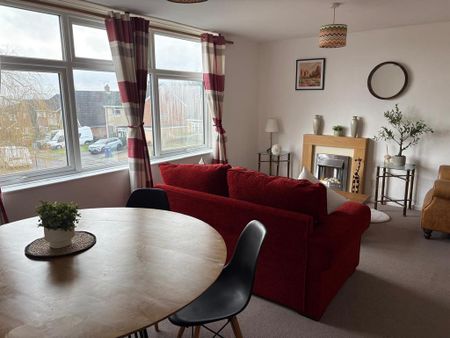 2 bedroom flat to rent - Photo 3