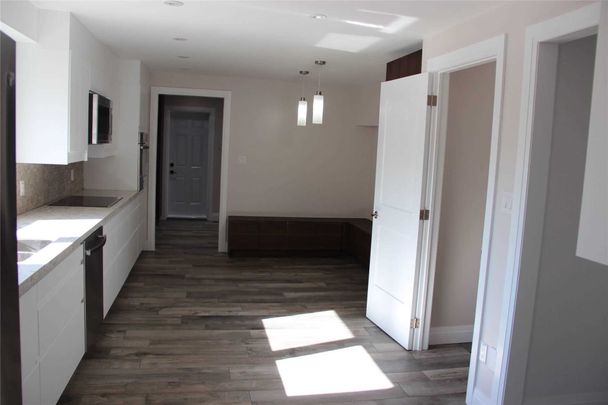 For Lease - 3338 Lonefeather Crescent, Mississauga, Ontario - Photo 1