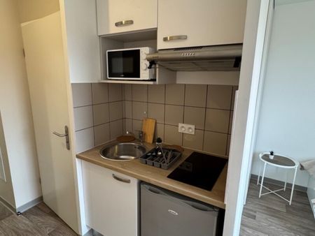 Location Appartement 1 pièce 18m² FRANQUEVILLE ST PIERRE 76520 - Photo 4
