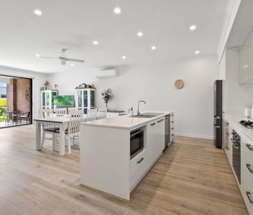 STYLISH TOWNHOUSE IN THE HEART OF NORTH LAKES - Photo 6