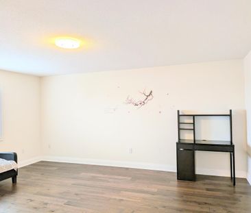 For Lease - 115 Herefordshire Crescent, East Gwillimbury, Ontario - Photo 3