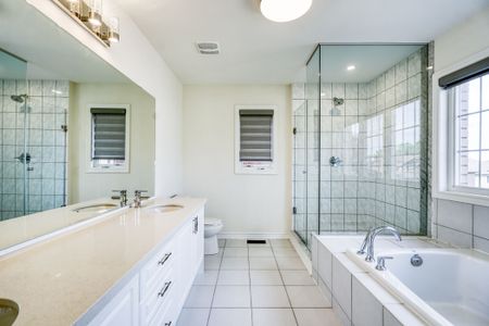 For Lease - 1 Connell Drive, Georgina, Ontario - Photo 2