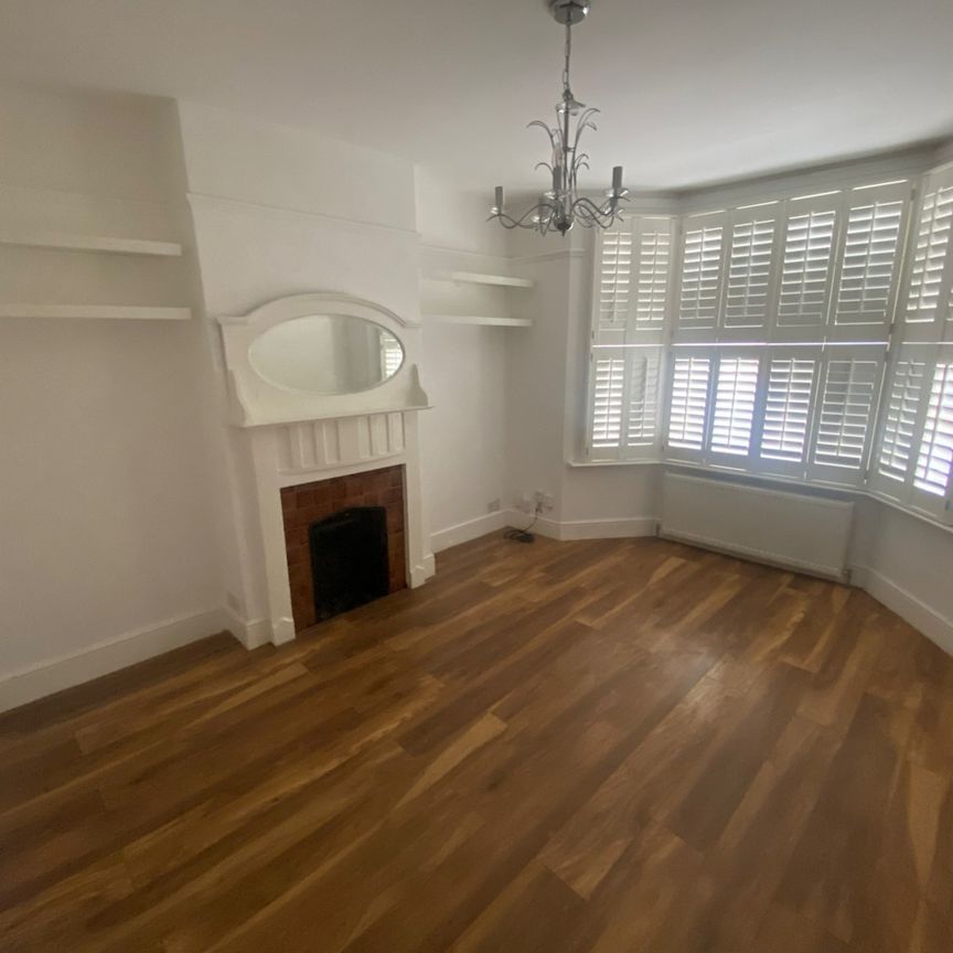 3 Bed Terraced House, Croydon, CR0 - Photo 1