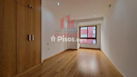 Piso en alquiler en Centro - Photo 2