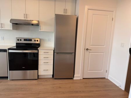 For Lease - 3240 William Coltson Avenue Unit# 1106, Oakville, Ontario - Photo 4