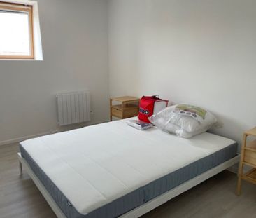 BEAU T2 EN RESIDENCE SECURISEE AVEC BALCON ET PARKING REMICOURT CHA... - Photo 4