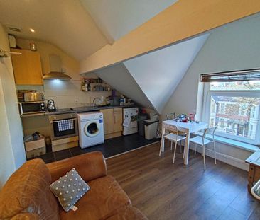 1 bedroom flat to rent - Photo 2