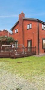 4 bedroom detached house to rent - Photo 4