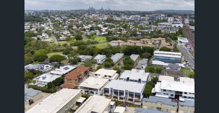 Stylish and spacious townhouse is the perfect place to call home - Photo 5