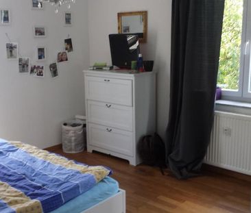 Kleine, helle 3-Zimmer-Wohnung in saniertem Altbau - Photo 3