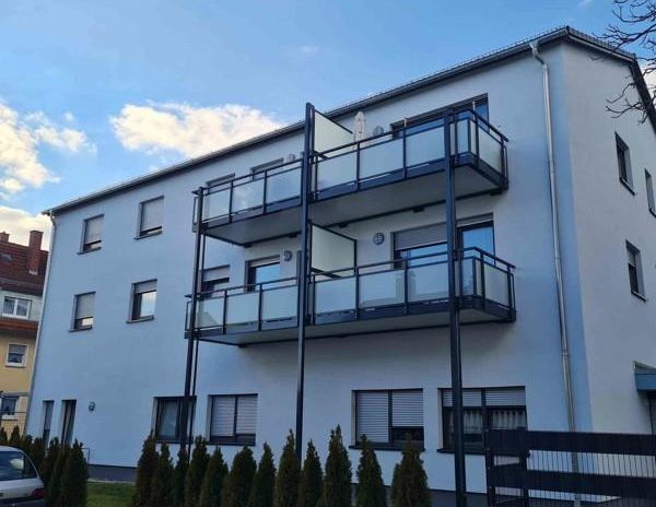 Großzügige, barrierefreie 3-Zimmer-Wohnung mit Terrasse und Privatgarten - Photo 1