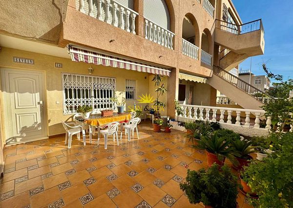GROUND FLOOR APARTMENT FOR RENT NEXT TO THE BEACH IN LA MATA - ALICANTE PROVINCE