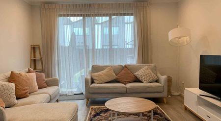 Modern 2-Bedroom Townhouse in Wallaceville - Photo 2
