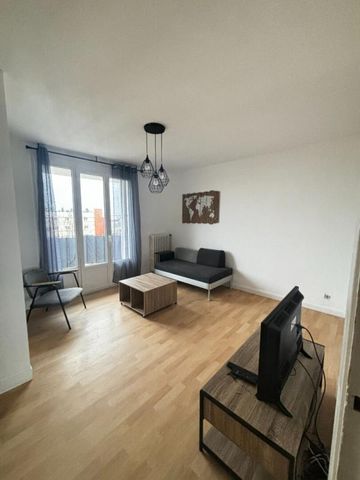 Location Appartement 4 pièces Meublé 67m² ST BRIEUC 22000 - Photo 2