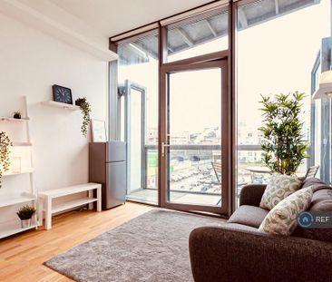 Studio to rent - Photo 3