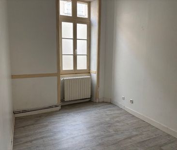 Location Appartement 2 pièces 41m² ANGOULEME 16000 - Photo 3