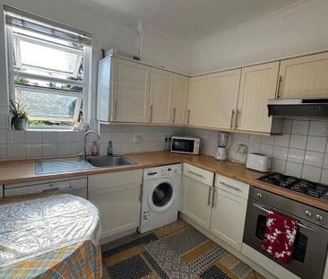 4 bedroom house share to rent - Photo 3