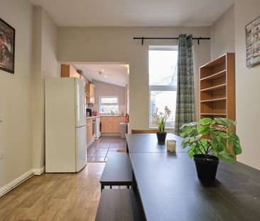 4 Bed Terraced House, Hartley Road, NG7 - Photo 1