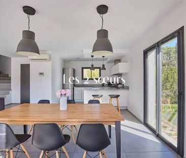 Maison à louer - Aix-en-Provence 6 pièces de 250 m² - Photo 2