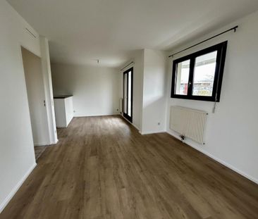 Location Appartement 3 pièces 61m² LA MOTTE SERVOLEX 73290 - Photo 2