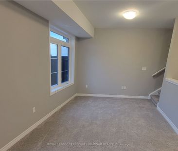 Condo Townhouse For Lease | X8123666 - Photo 5