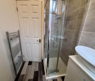 Warrels Place , Bramley, Leeds - Photo 5