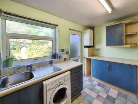 2 bedroom semi-detached house to rent - Photo 5