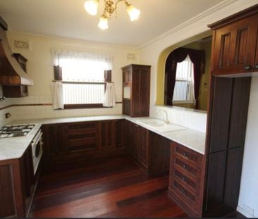 Summer Hill - Photo 3