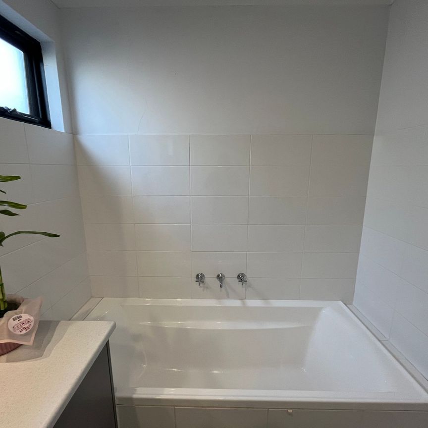 Super Convenient Location - Photo 1